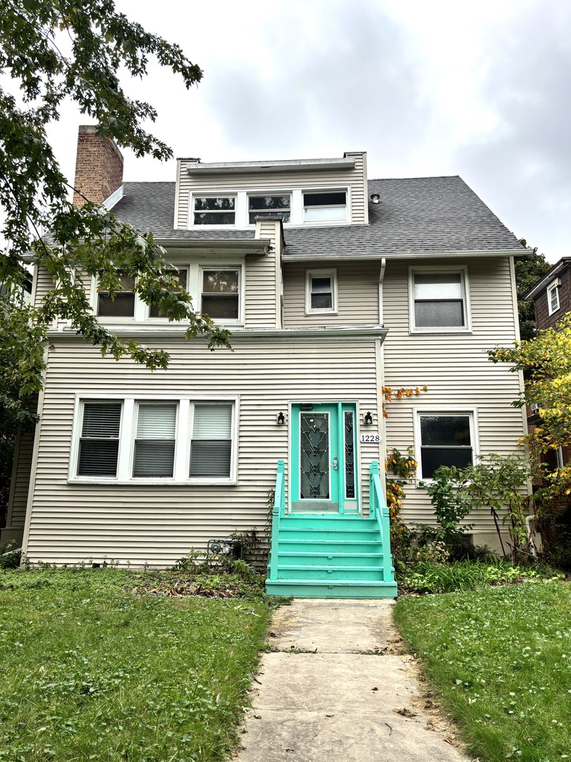 1228 Oak Avenue Unit 1R — photo