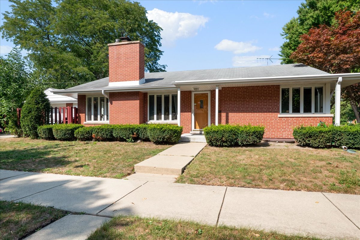 3902 Greenleaf Street — photo