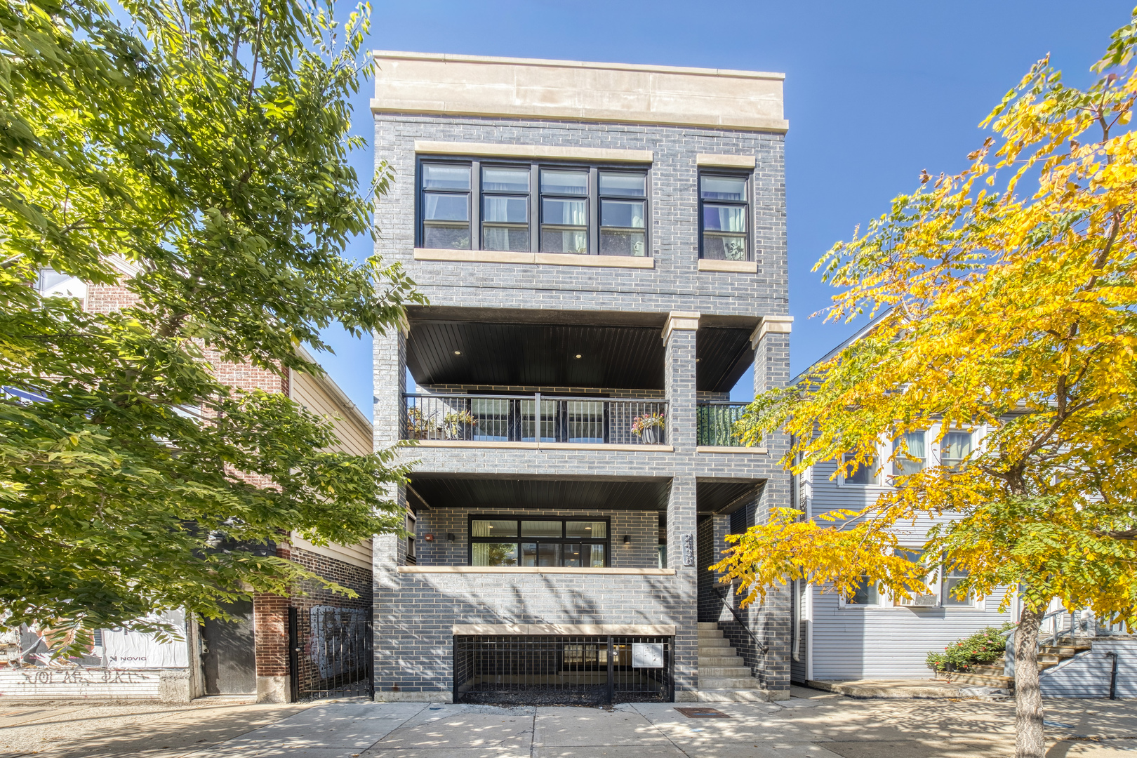 2438 N Western Avenue Unit 1 — photo