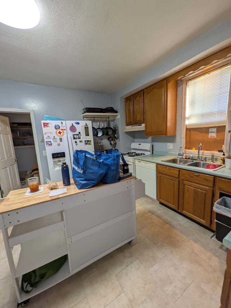 819 E Monroe Street, Bloomington, IL 61701 — photo 3