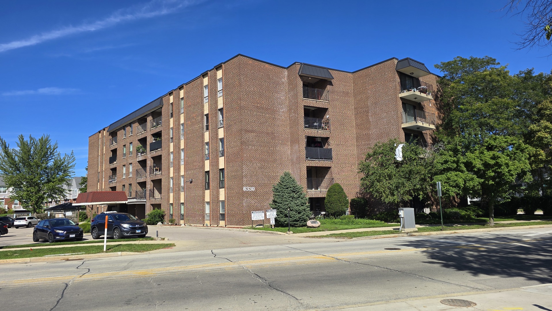 6330 Lincoln Avenue Unit 4J — photo