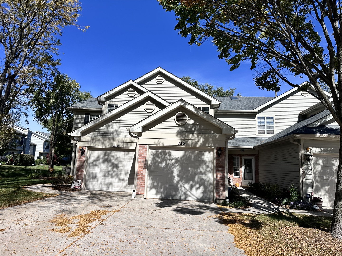 132 Golfview Drive — photo
