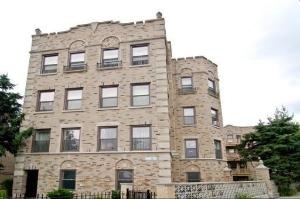 5726 N Mozart Street Unit 2B — photo