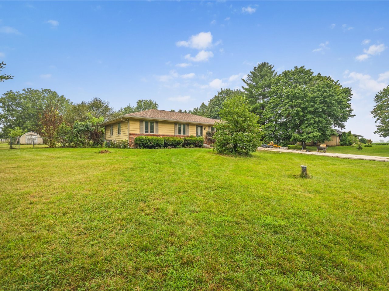 6581 Happy Acres Road — photo
