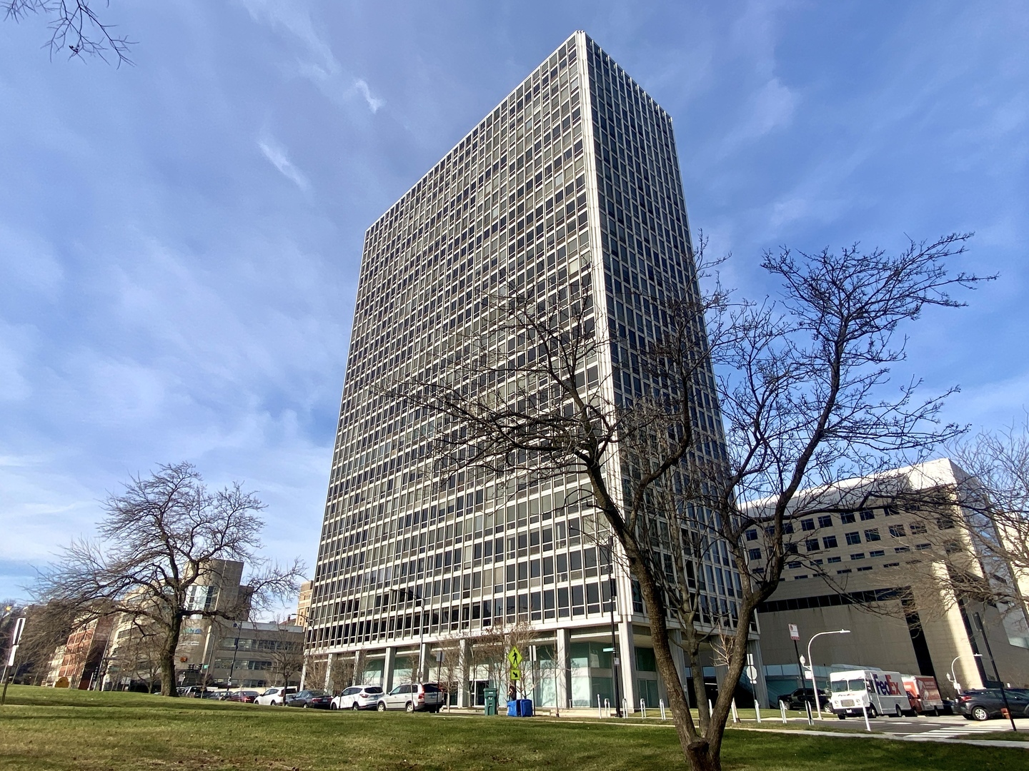 330 W Diversey Parkway Unit 807-809 — photo