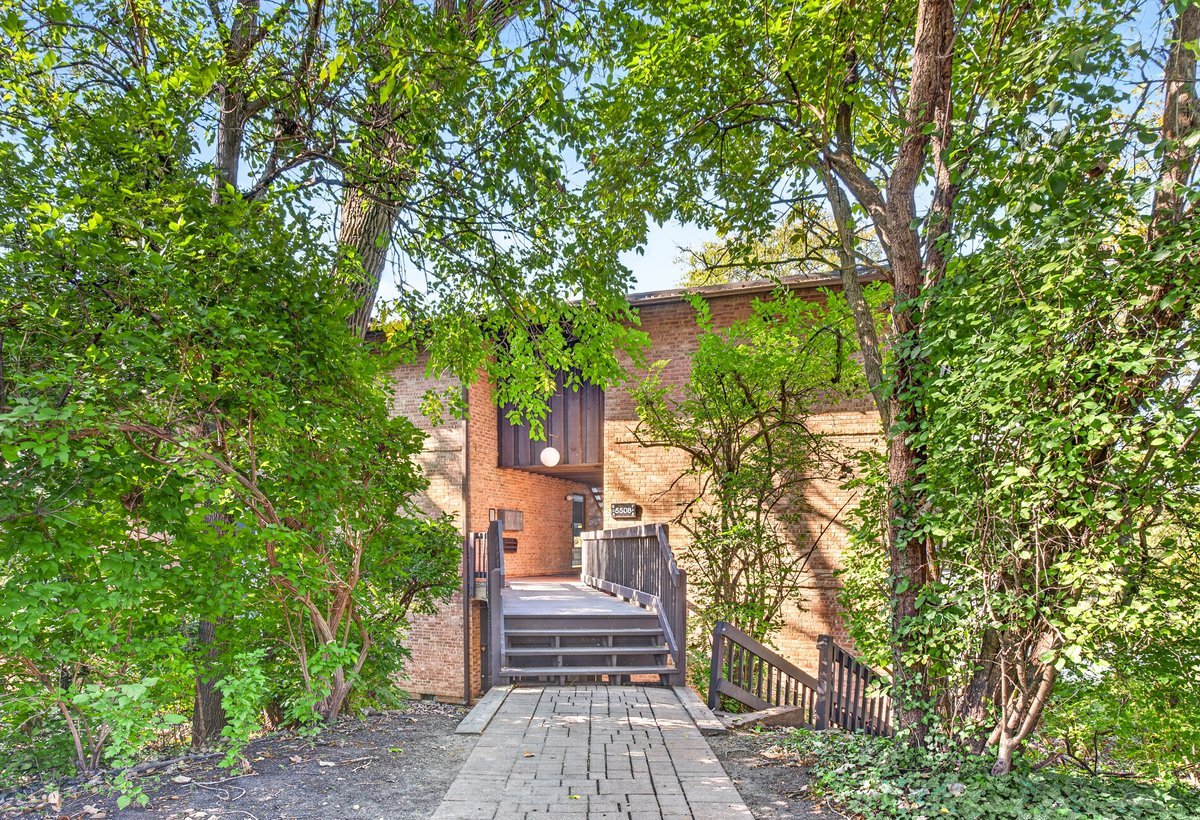 5508 E Lake Drive Unit D — photo