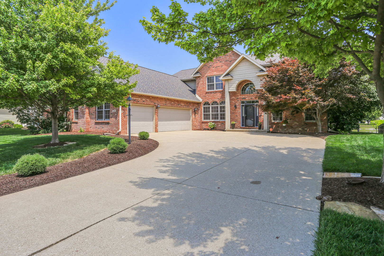 2516 Pinehurst Drive — photo