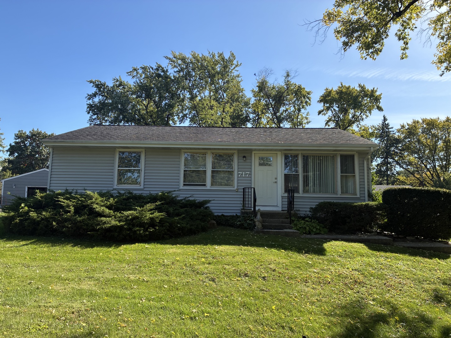 717 Riedy Road — photo