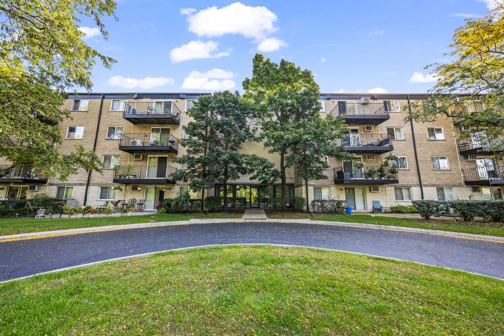 1215 N Waterman Avenue Unit 3C — photo