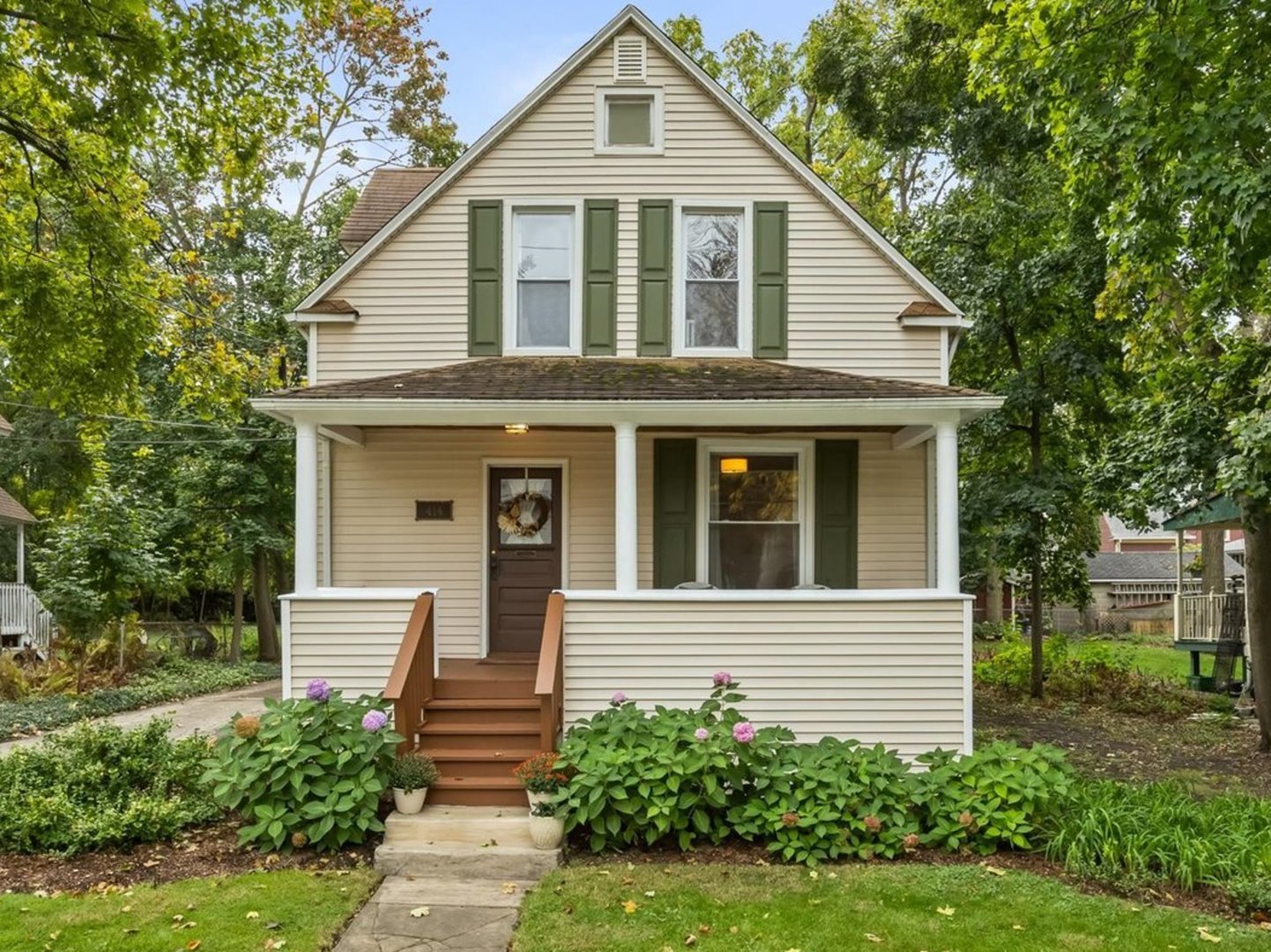 414 E Liberty Drive — photo