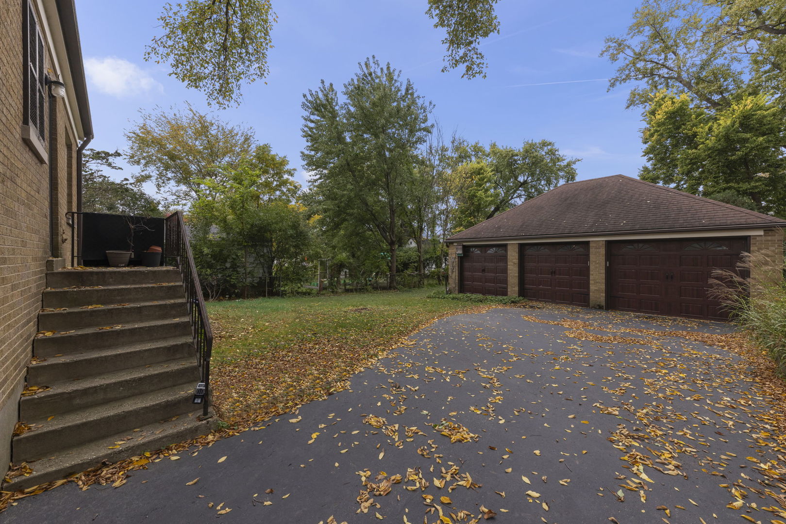 611 E Illinois Street, Wheaton, IL 60187 — photo 2