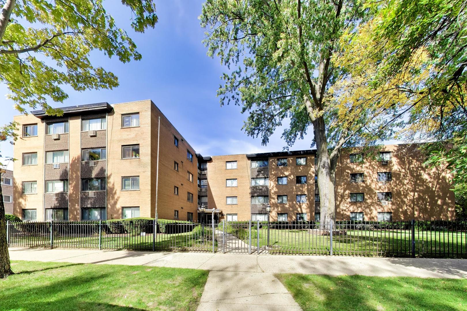 1600 W Greenleaf Avenue Unit 102 — photo