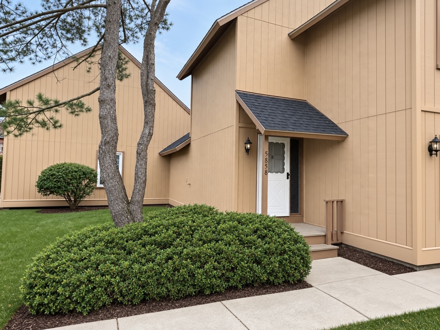 5858 HeatherRidge Drive Unit 5858 — photo