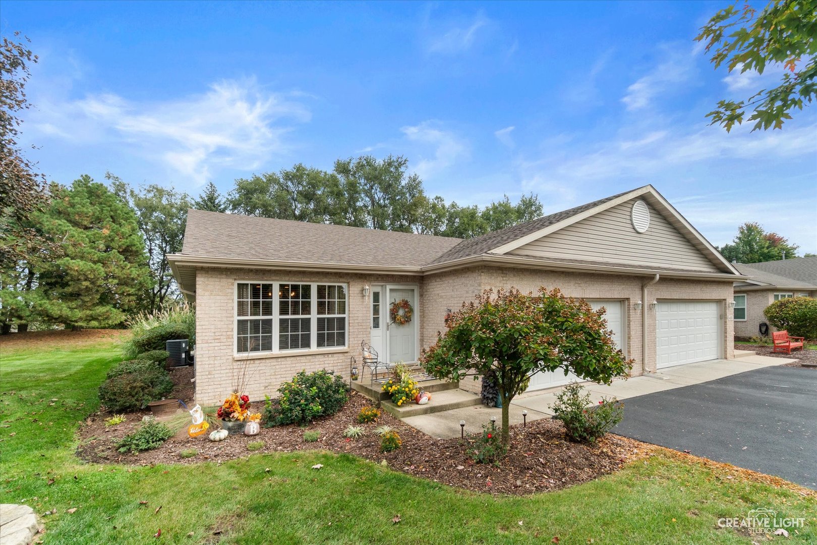 4137 Doe Court — photo