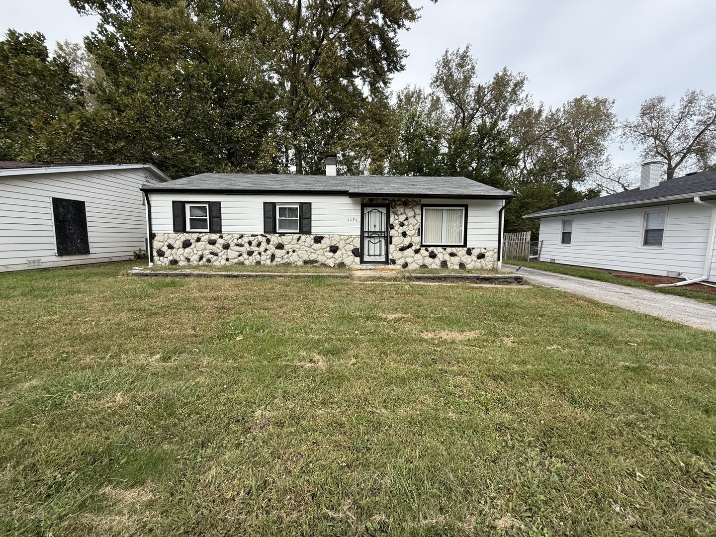 3250 Roesner Drive, Markham, IL 60428