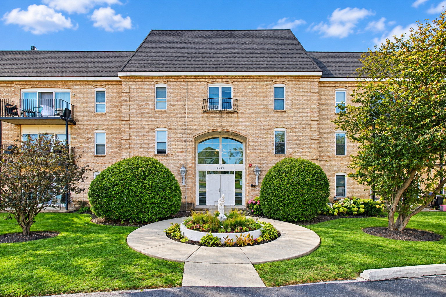 5201 Carriageway Drive Unit C210 — photo
