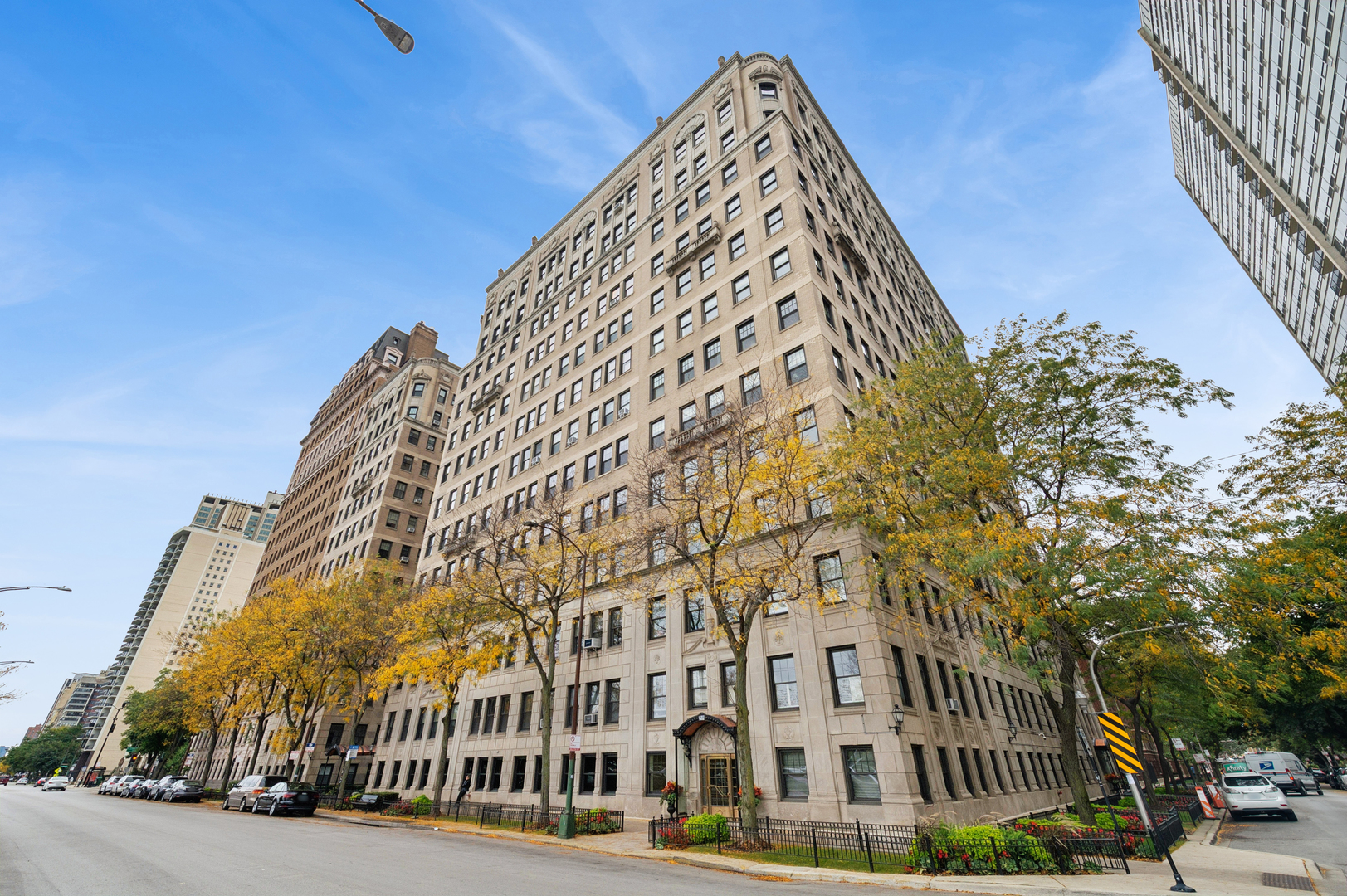 3530 N Lake Shore Drive Unit 4a — photo