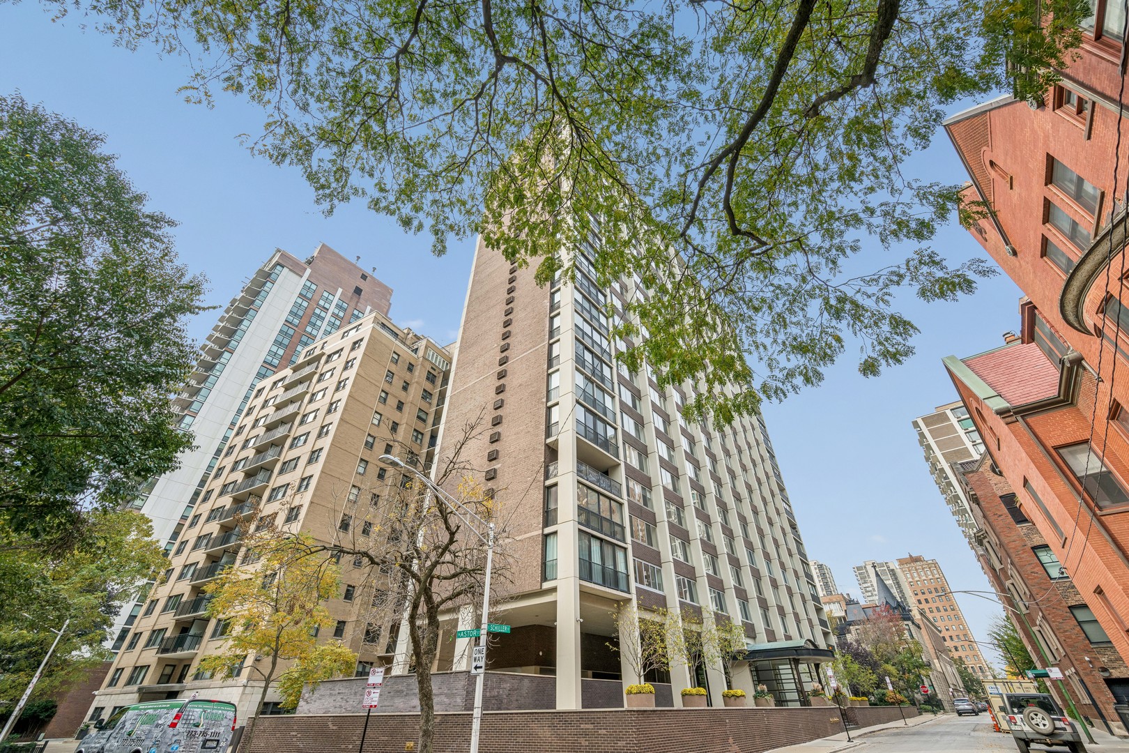 1 E Schiller Street Unit 20D — photo