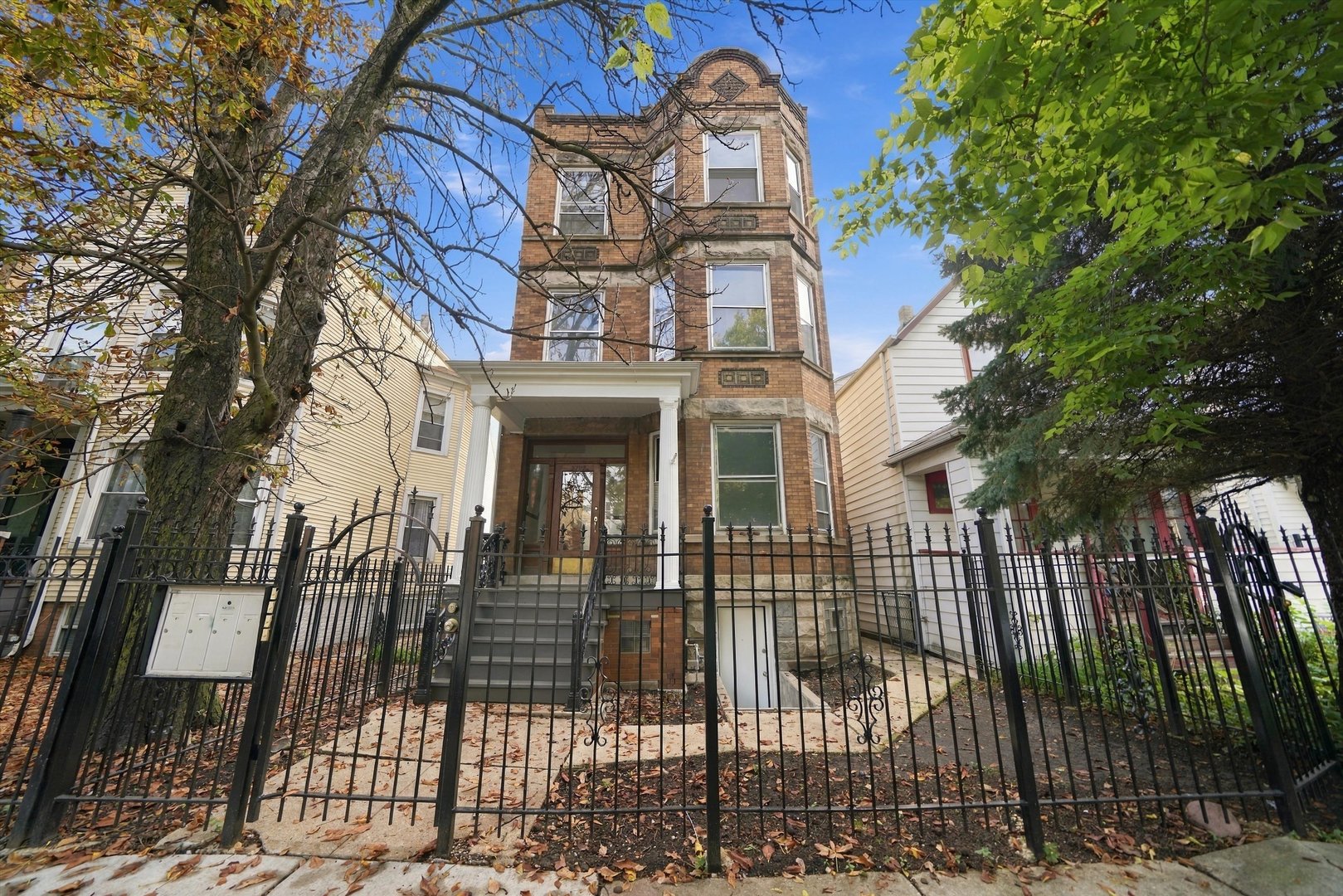 2707 N Central Park Avenue Unit 3 — photo