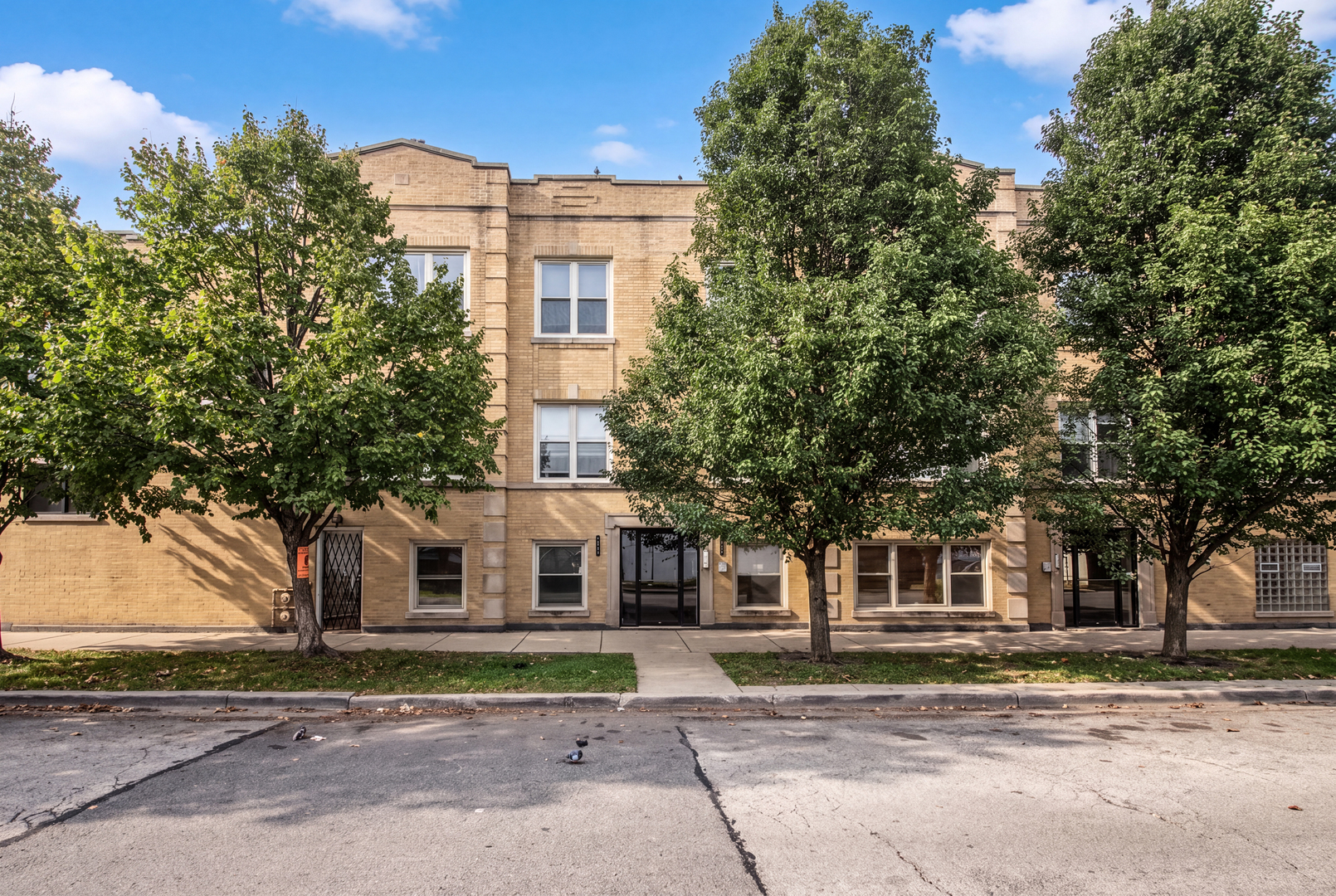 1951 N Monticello Avenue Unit G — photo