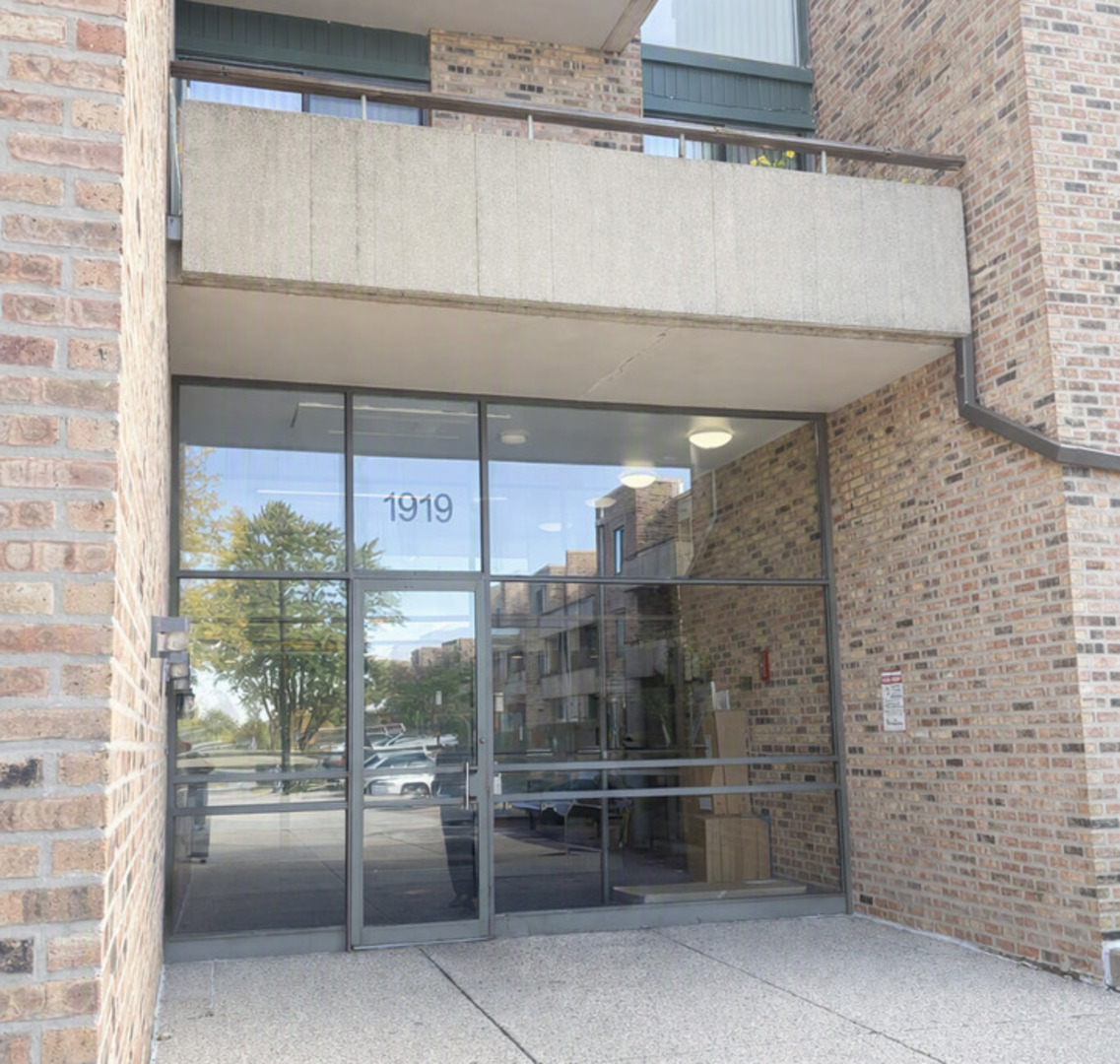 1919 Prairie Square Unit 302 — photo