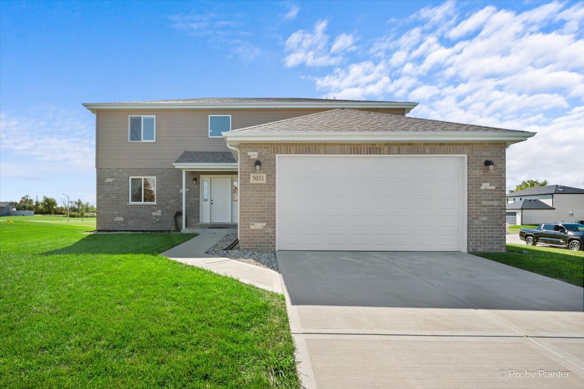 5031 W Hawk Lane — photo