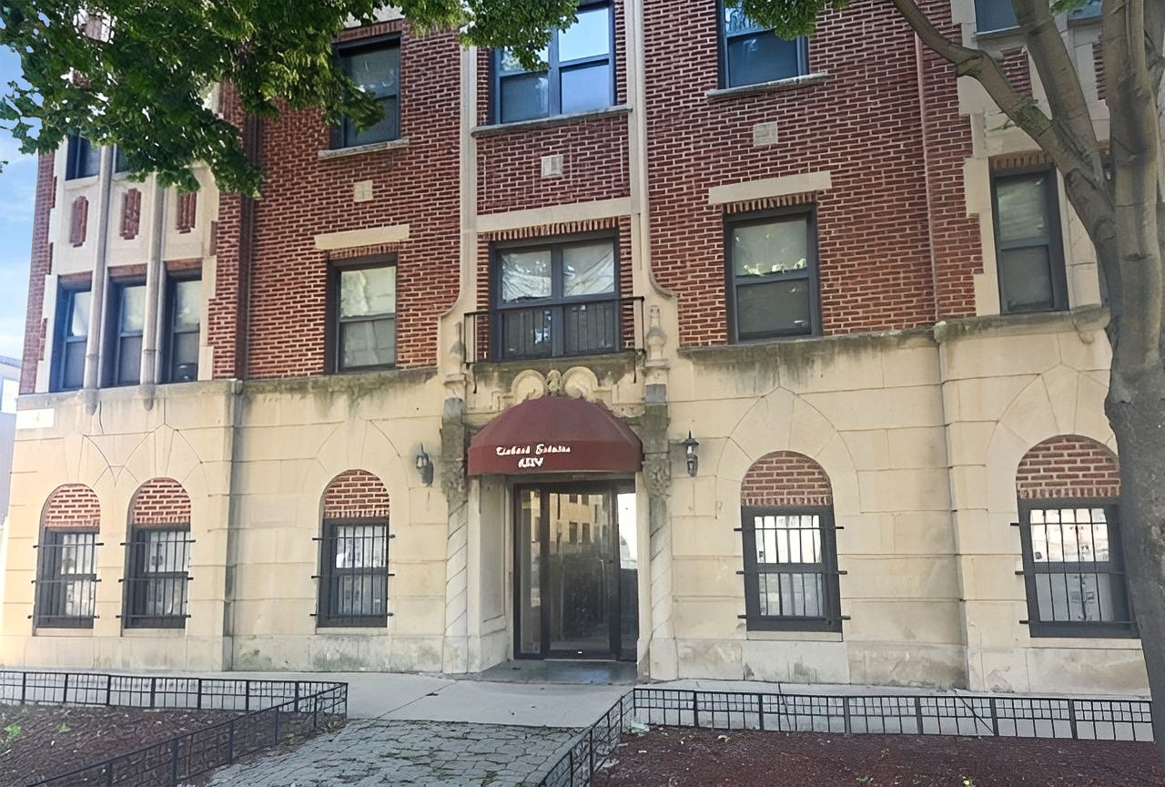 6318 - 24 S Kimbark Avenue Unit 105 — photo