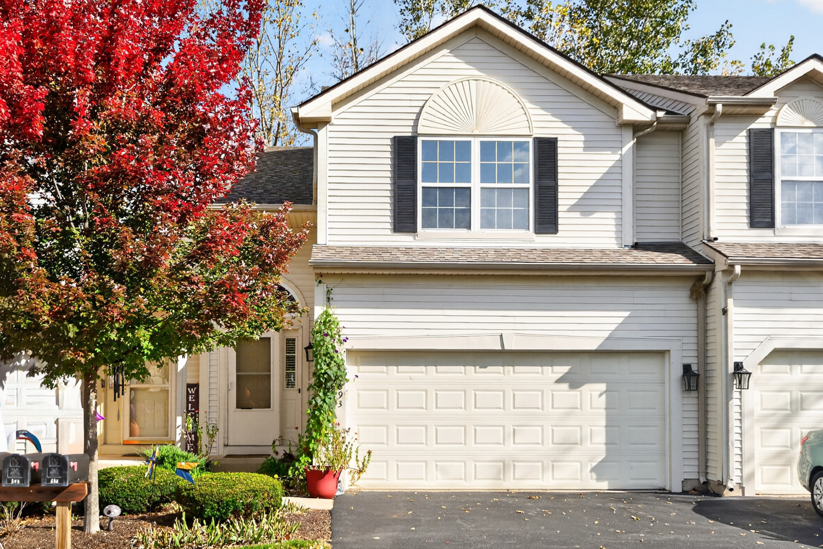 693 Blackstone Court — photo