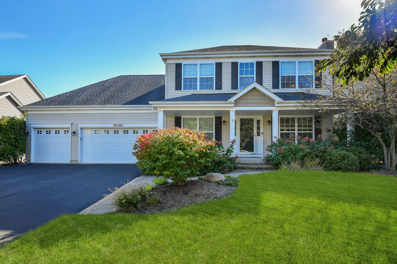 39W983 Wellington Way — photo