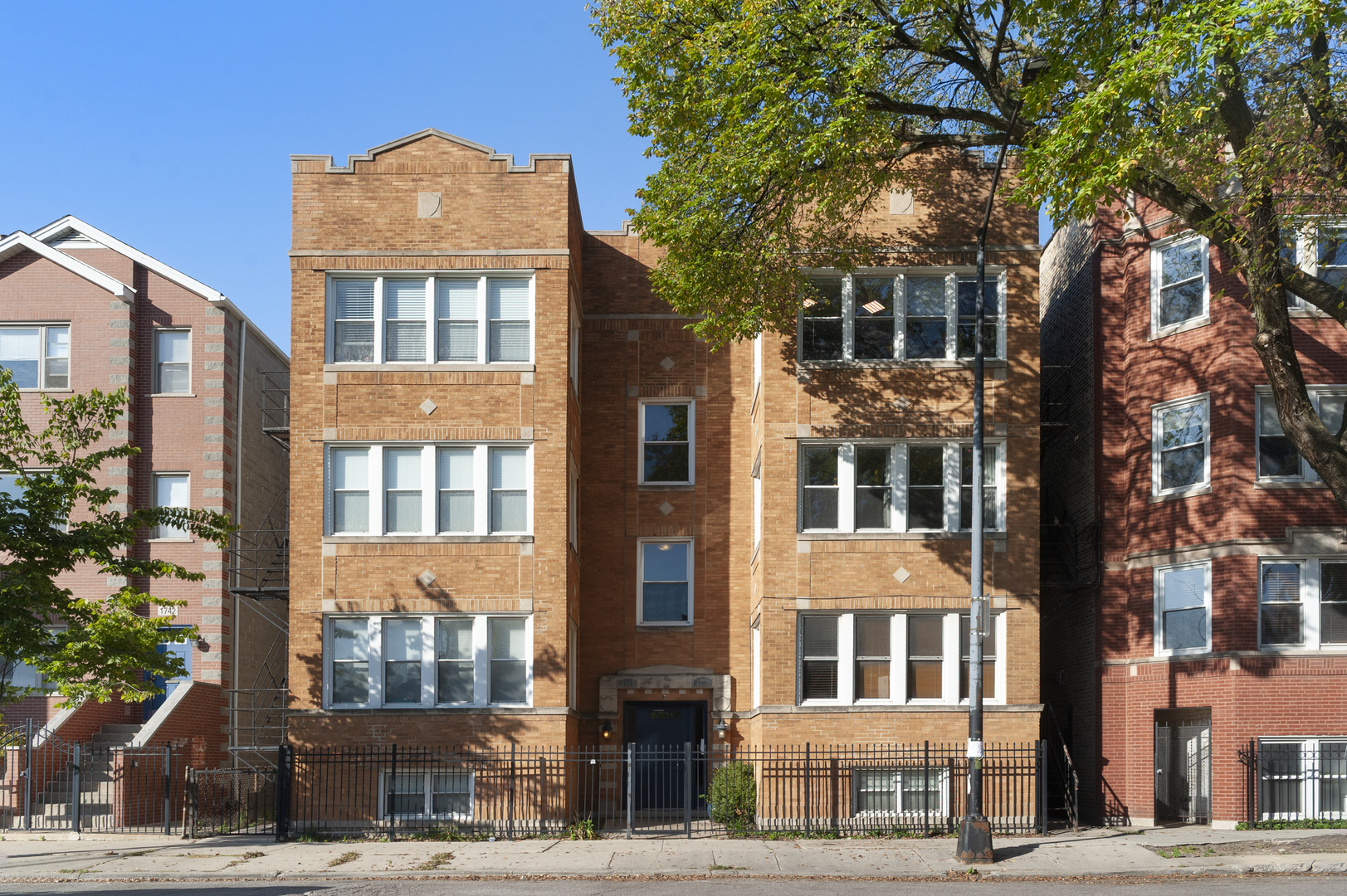 1738 W Foster Avenue Unit 3R — photo