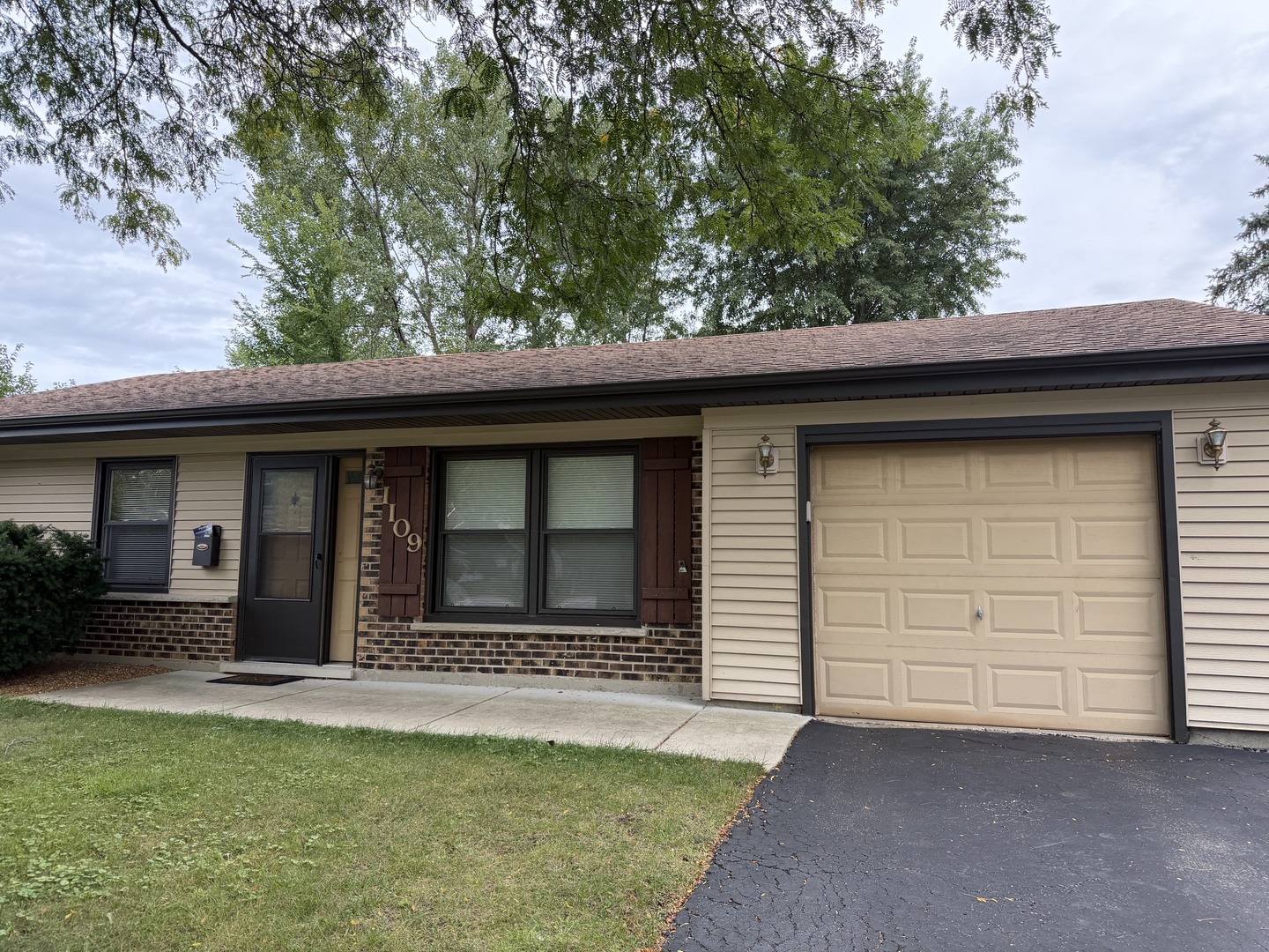 1109 Kingwood Lane — photo