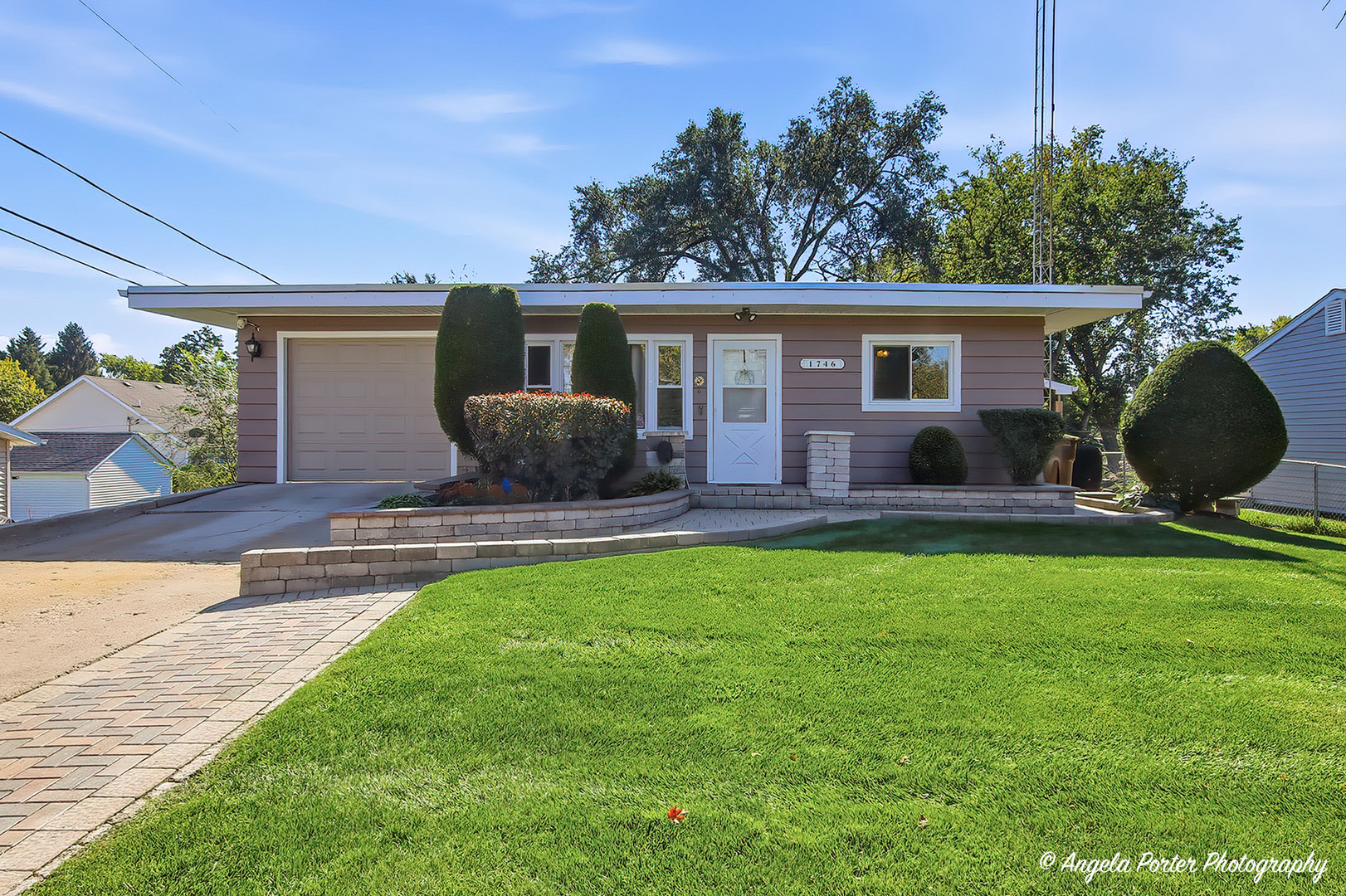 1746 Walnut Drive — photo