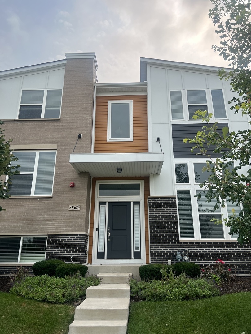 3S625 Camden Street — photo