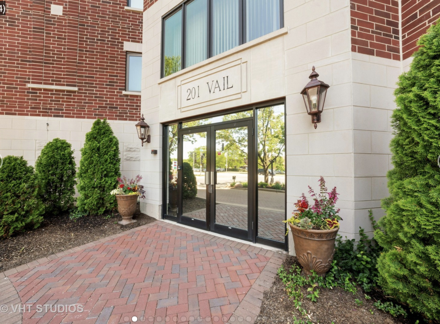 201 N Vail Avenue Unit 701 — photo