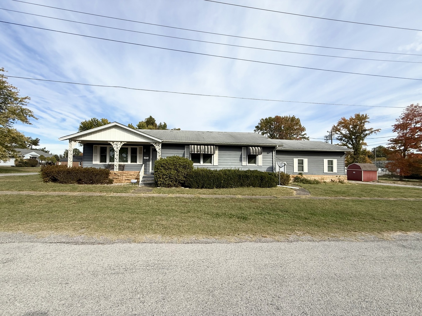 801 E Harrison Street, Herrin, IL 62948 — photo 2
