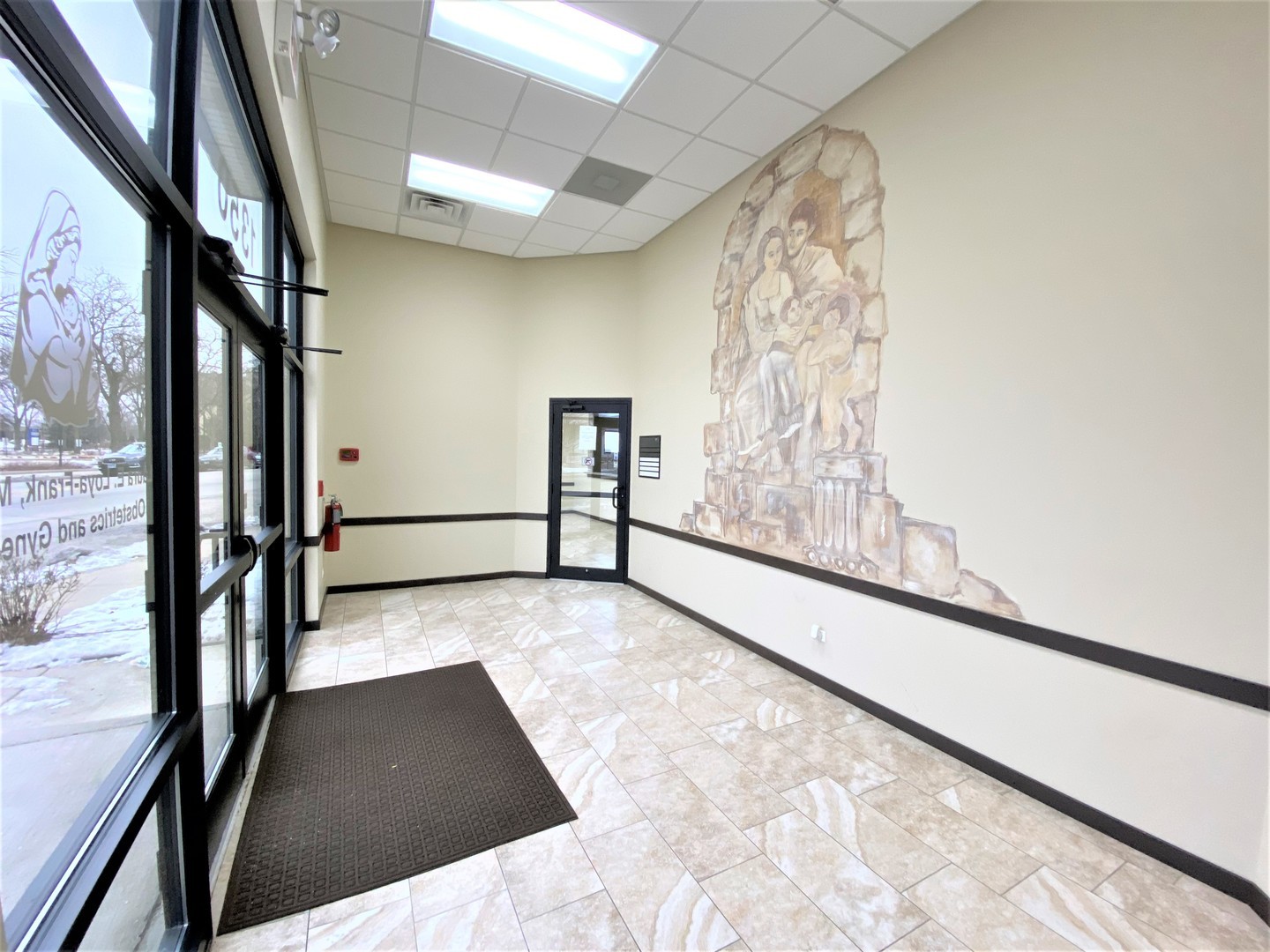 Home in Melrose Park, IL 60160 — photo 3