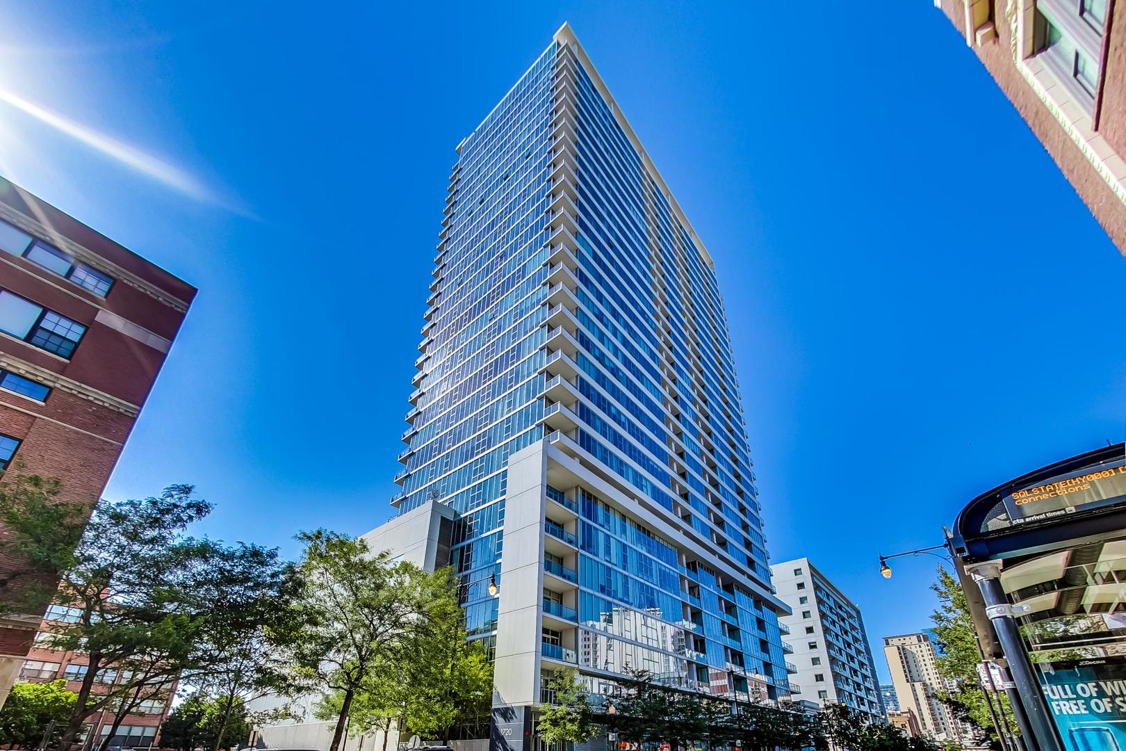 1720 S Michigan Avenue Unit 708 — photo