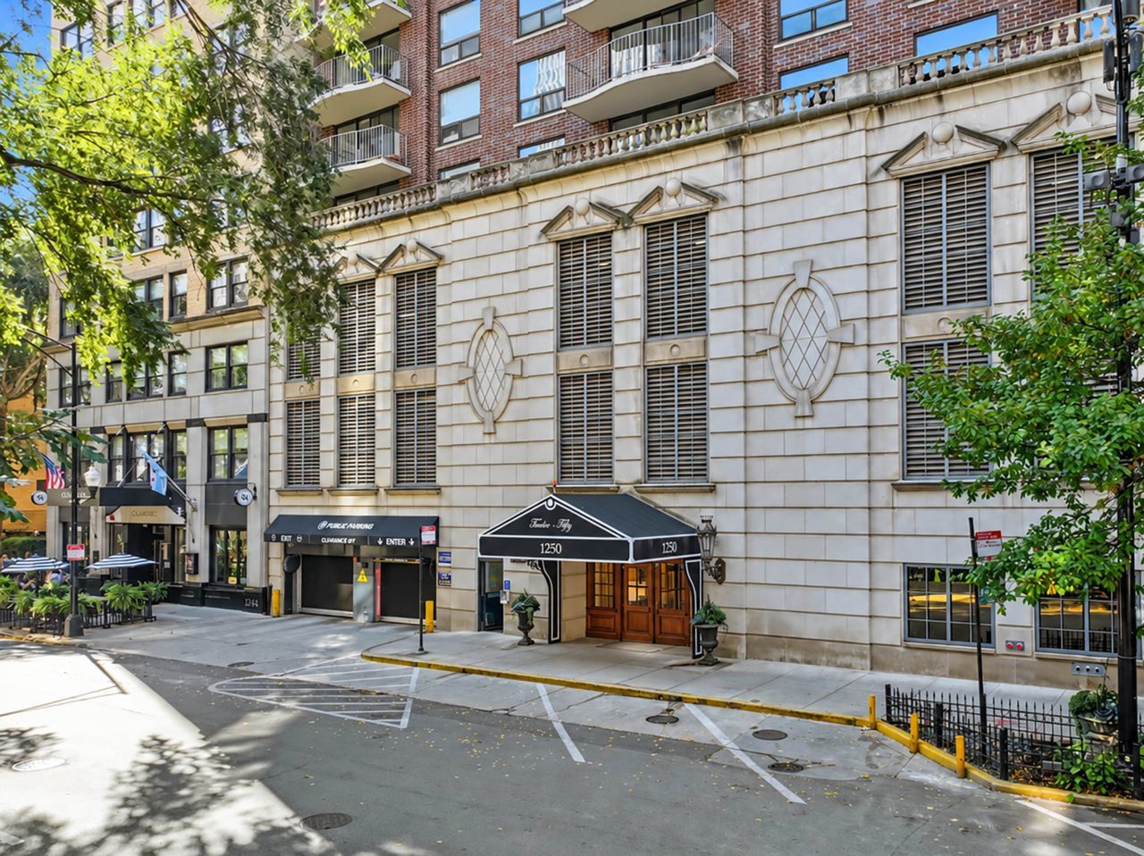 1250 N Dearborn Street Unit 24B — photo