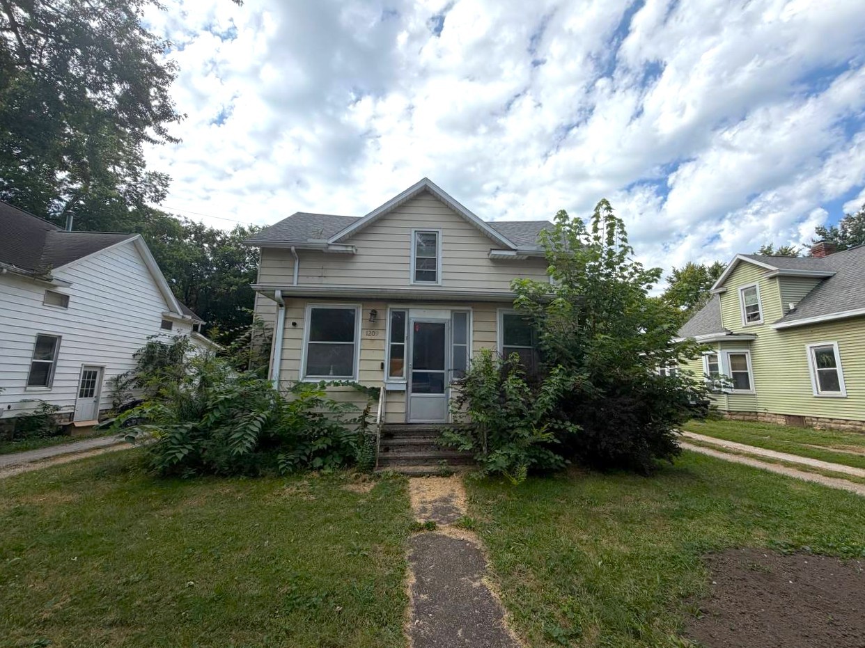 1209 N Mill Street — photo