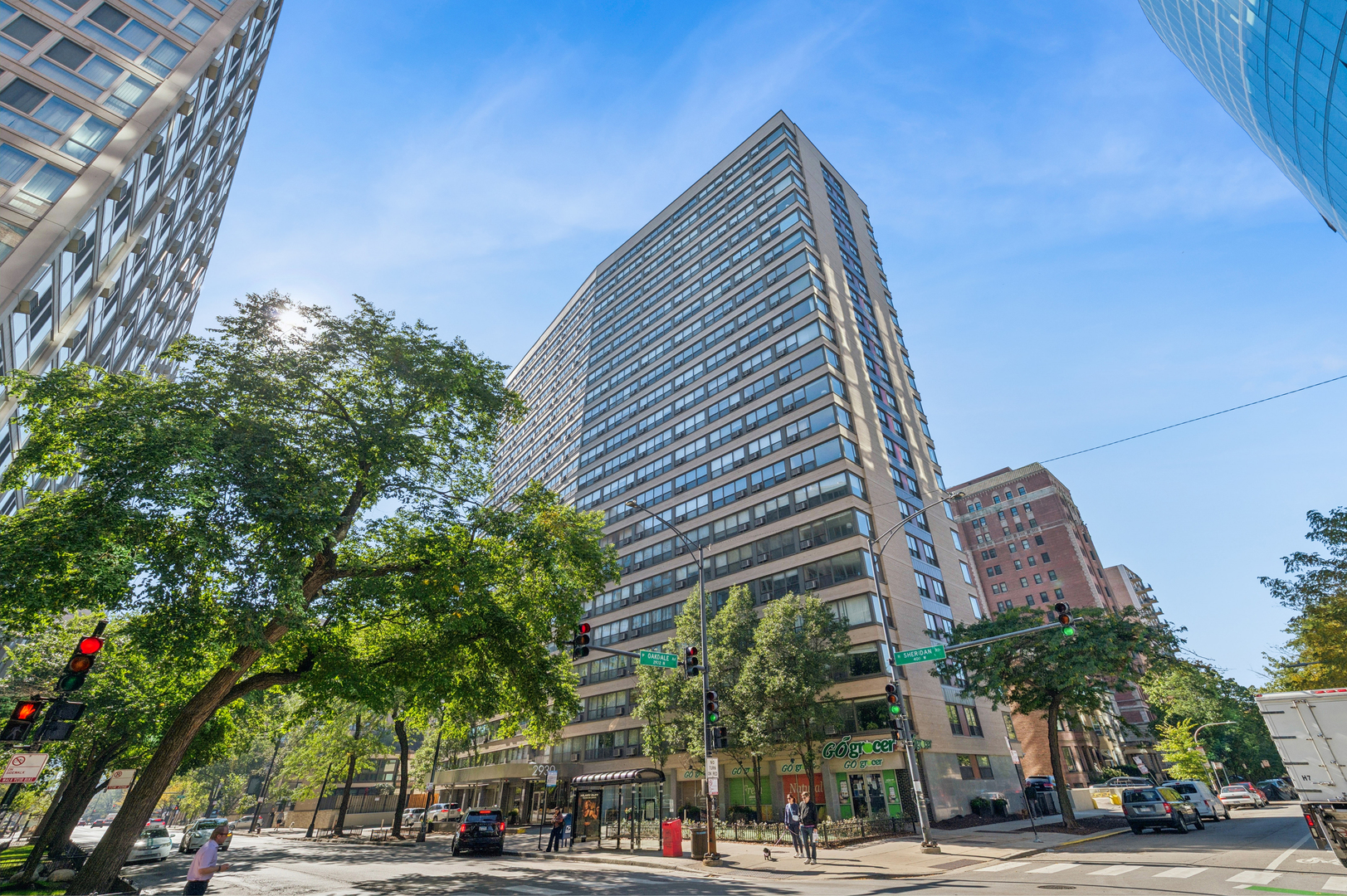2930 N Sheridan Road Unit 1408 — photo