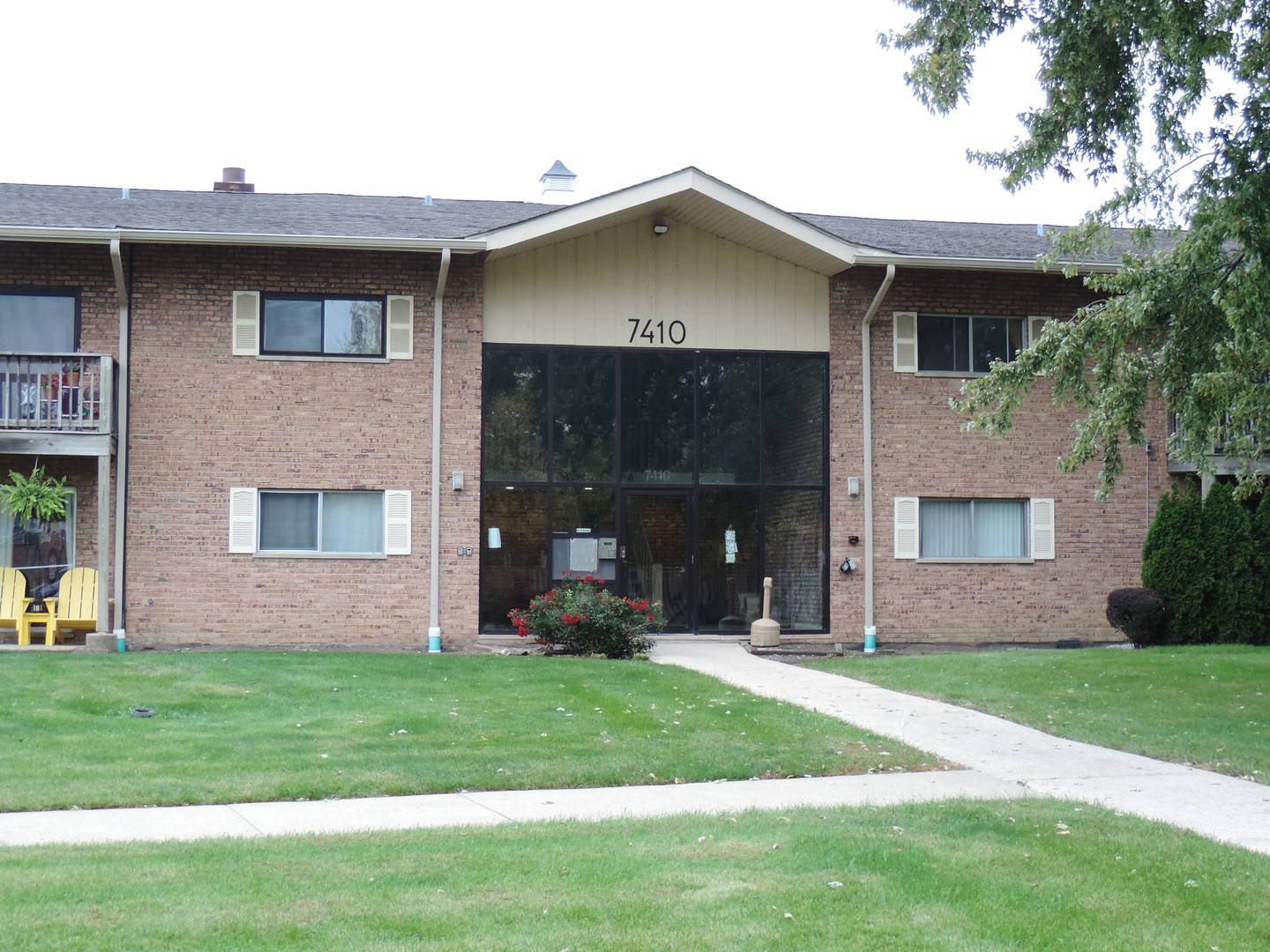 7410 Brookdale Drive Unit 4-113 — photo