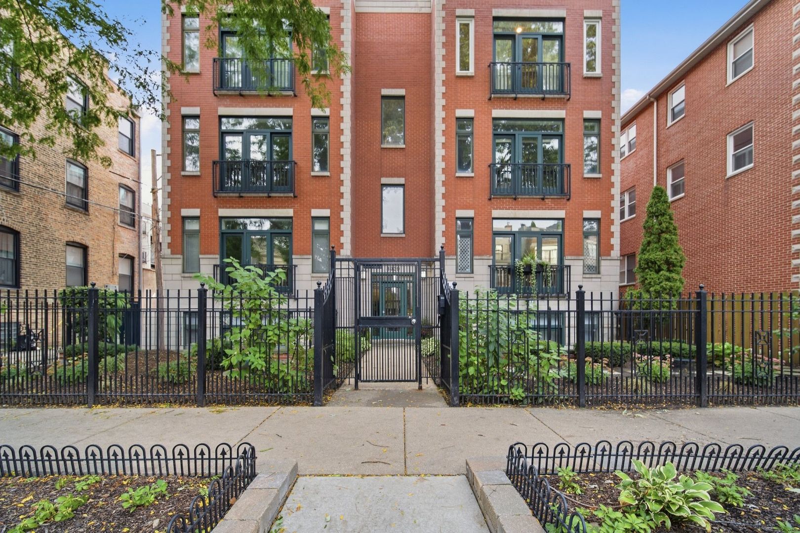 3939 N Greenview Avenue Unit Gn — photo