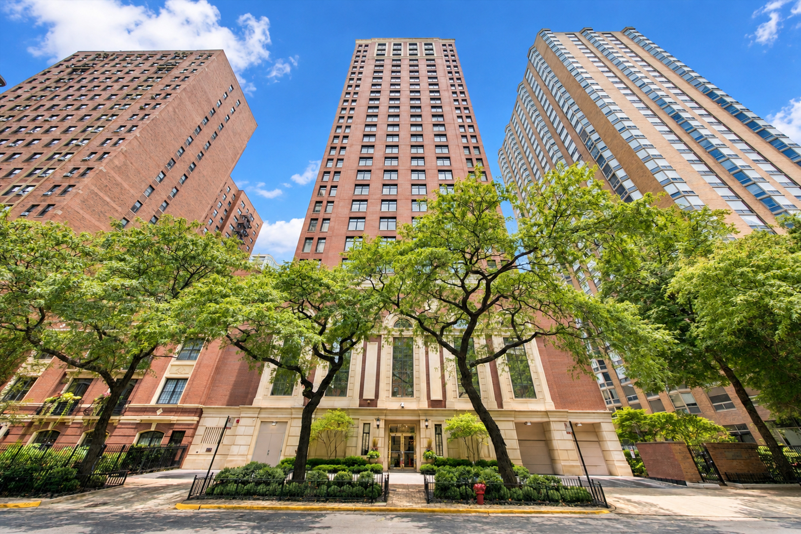 1122 N Dearborn Street Unit 25I — photo