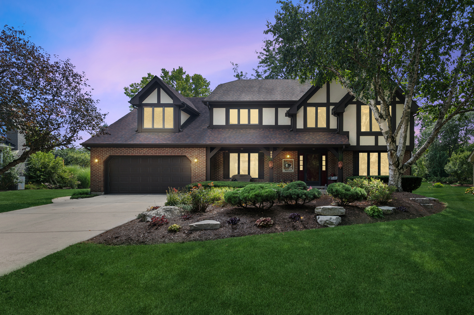 808 Lyndhurst Court — photo