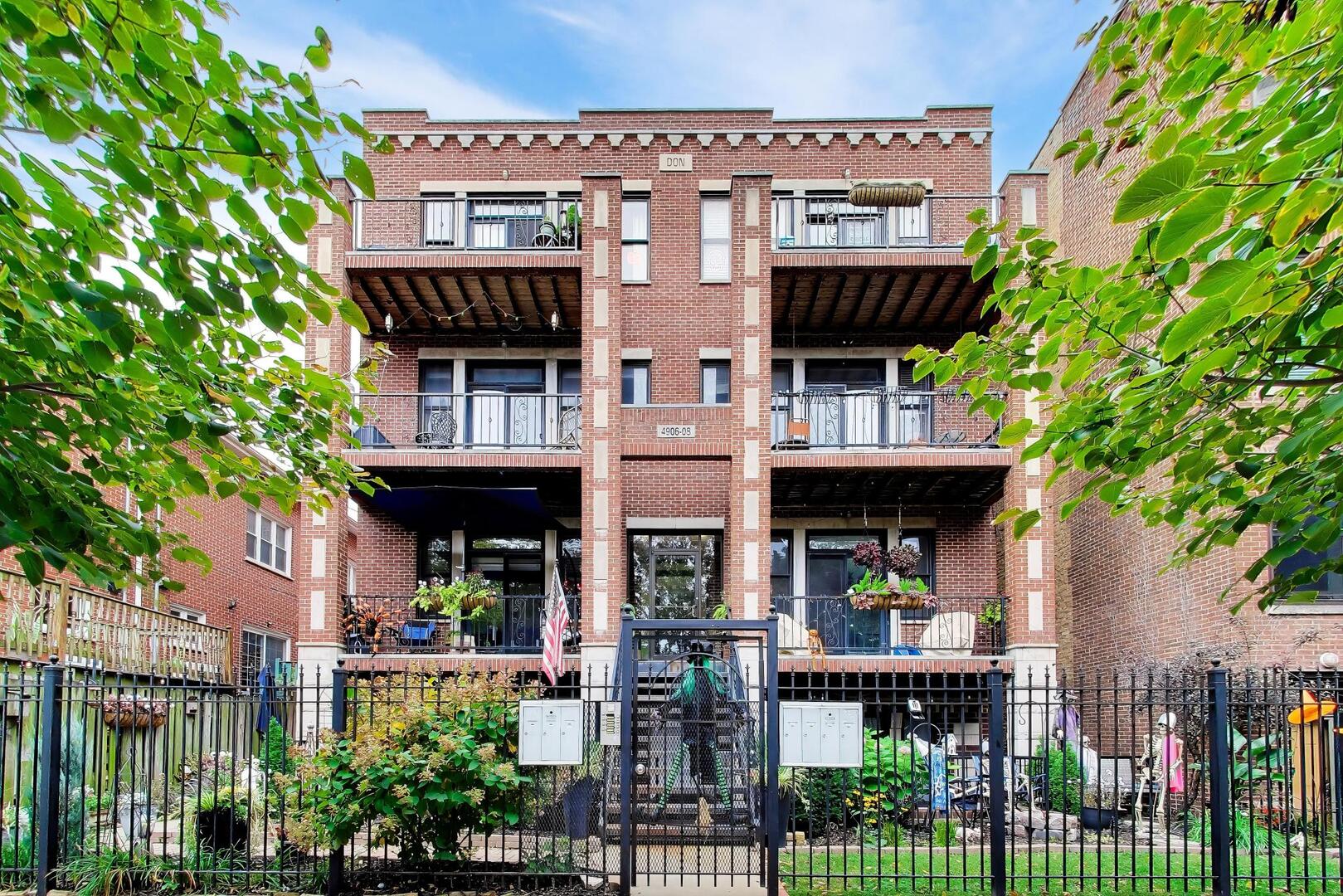 4908 N Winthrop Avenue Unit 2S — photo