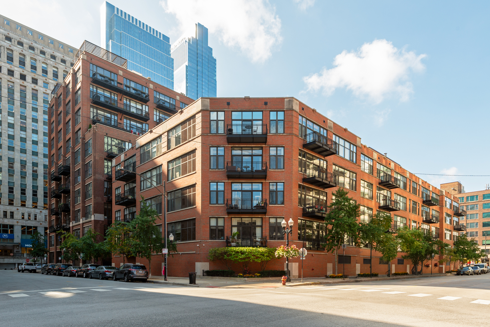 333 W Hubbard Street Unit 801 — photo
