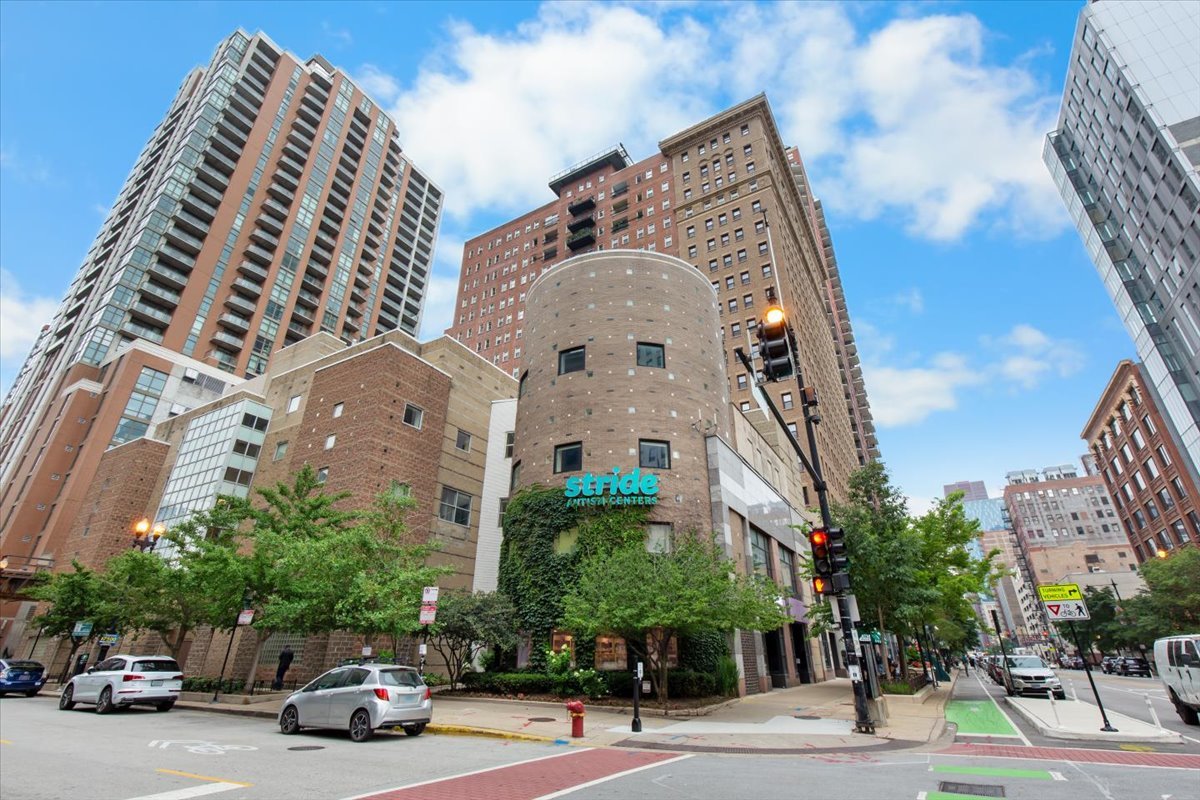 40 E 9th Street Unit 1205 — photo