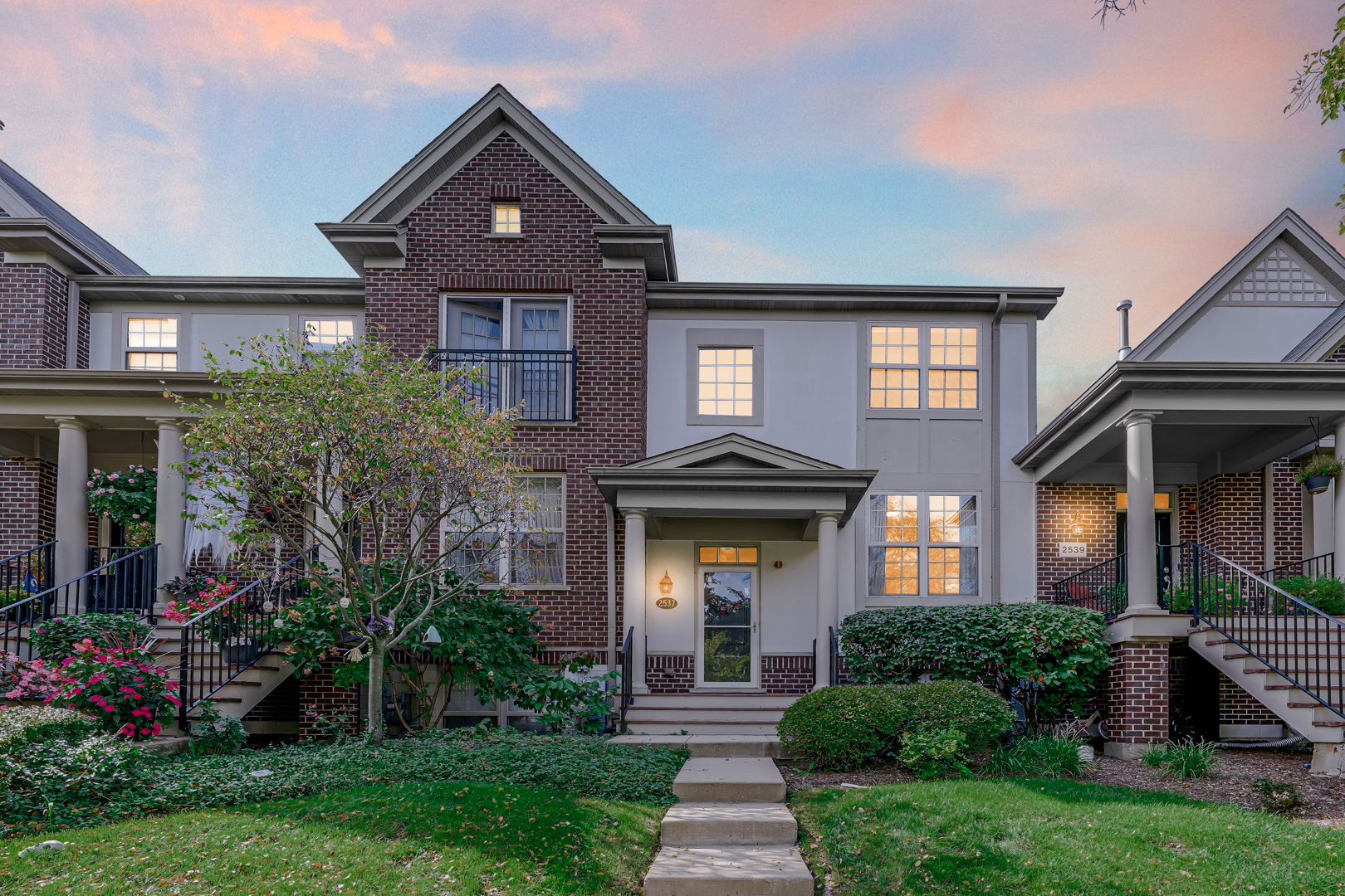 2537 Waterbury Lane — photo