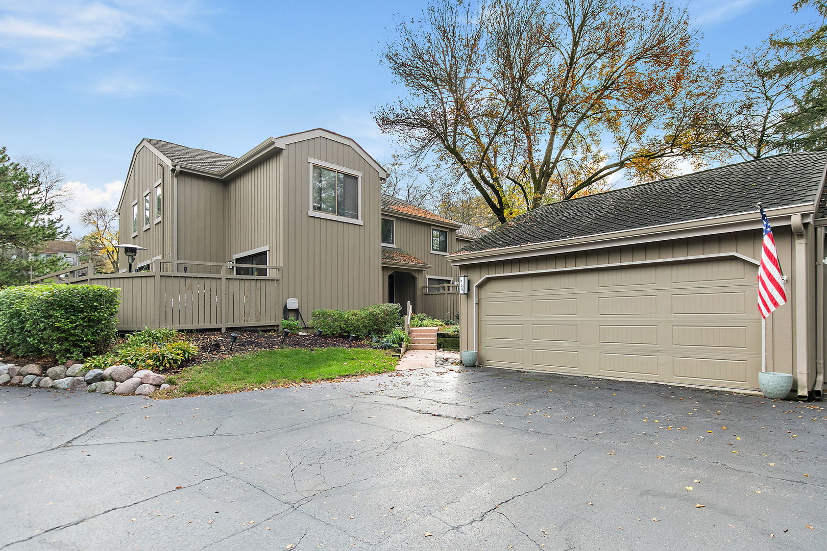 758 Oak Hill Road — photo