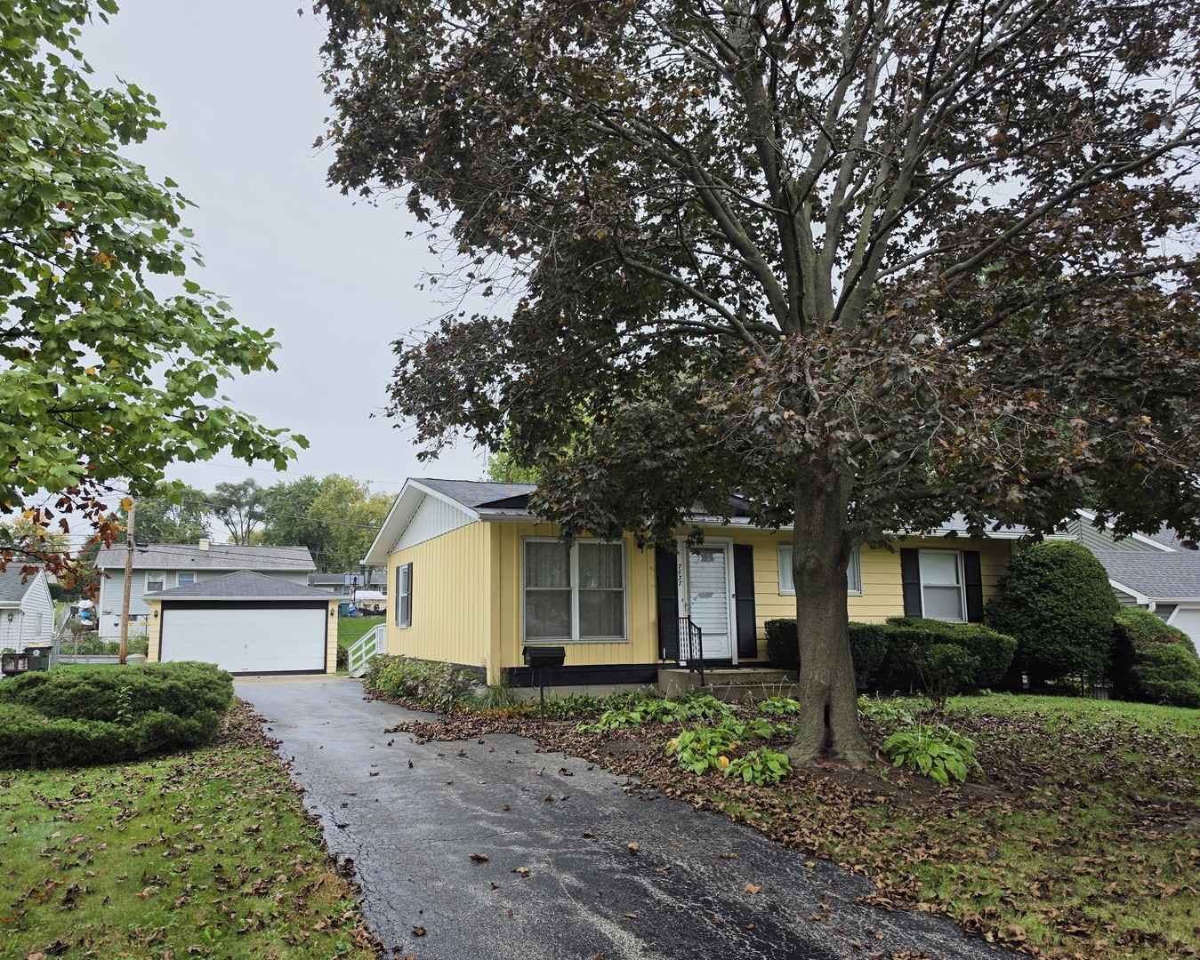 7637 Woodridge Drive — photo